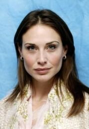 Claire Forlani