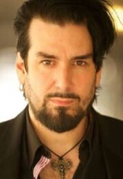 Aurelio Voltaire