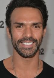 Darren Shahlavi