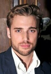 Dustin Milligan