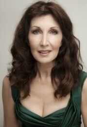 Joanna Gleason