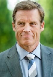 Mark Valley