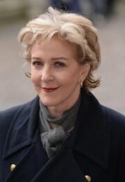 Patricia Hodge