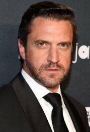 Raúl Esparza