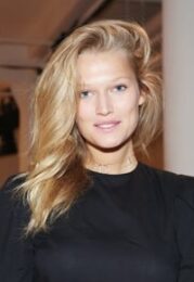 Toni Garrn